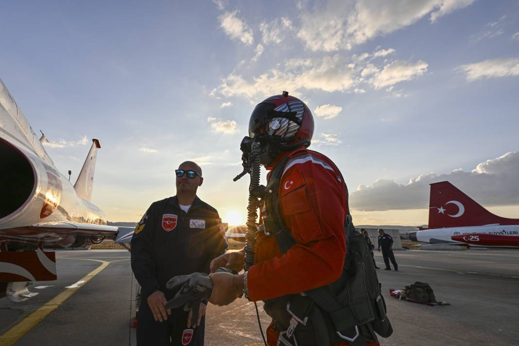 Türk Yıldızları’ndan 30 Ağustos’ta Anıtkabir’de saygı uçuşu - Resim: 25